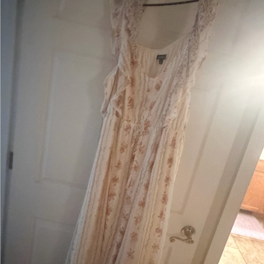 Torrid Cream Floral Peasant Blouse